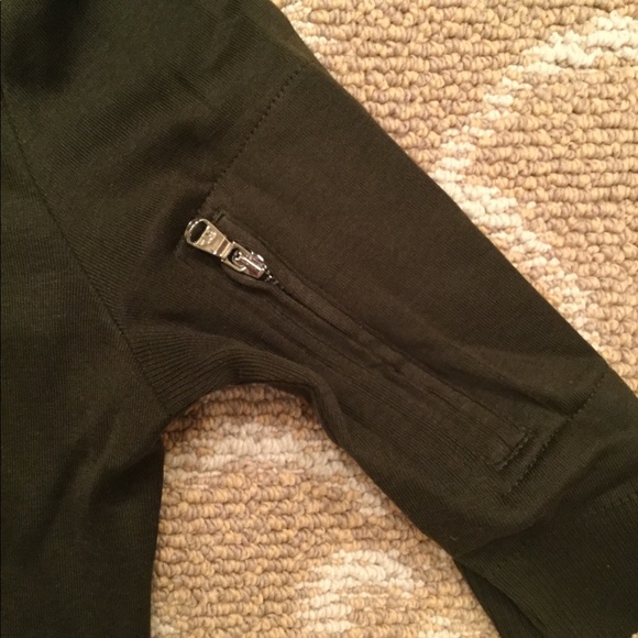 RALPH LAUREN OLIVE GREEN SWEATER SHORT SLEEVE XS - Picture 2 of 3